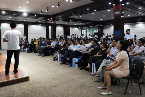 车云创新发布会现场.jpg