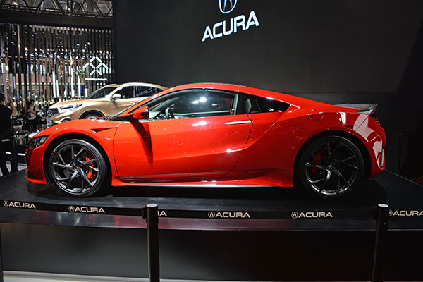 讴歌NSX